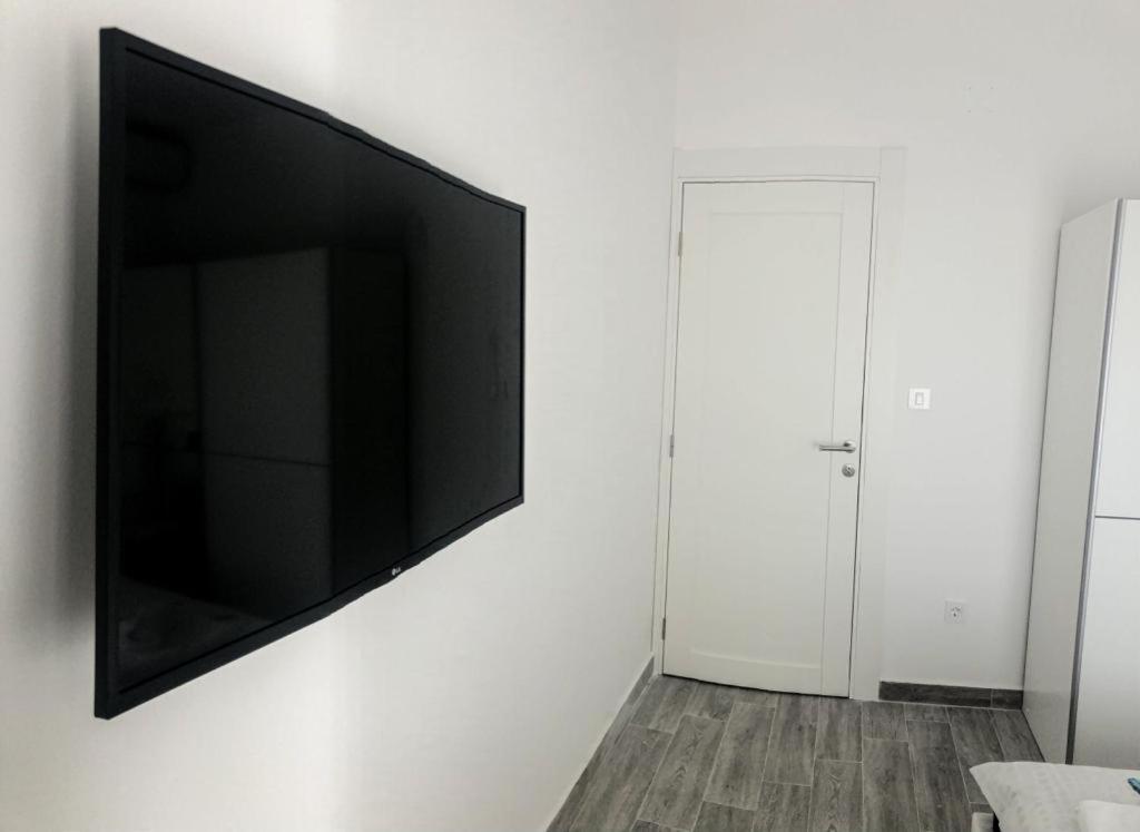 Apartmani Cupara Tivat Bagian luar foto